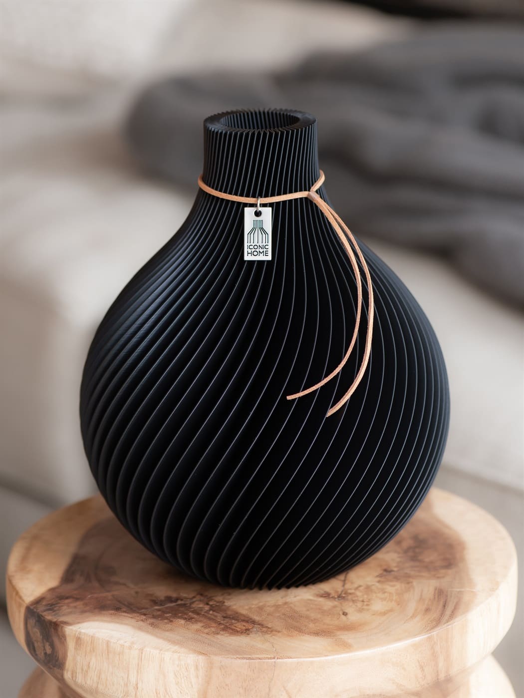 ICONIC HOME Vase Sphere deep black