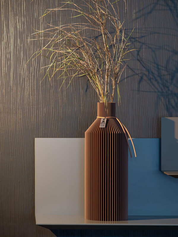 ICONIC HOME Vase Straight modern on a shelf