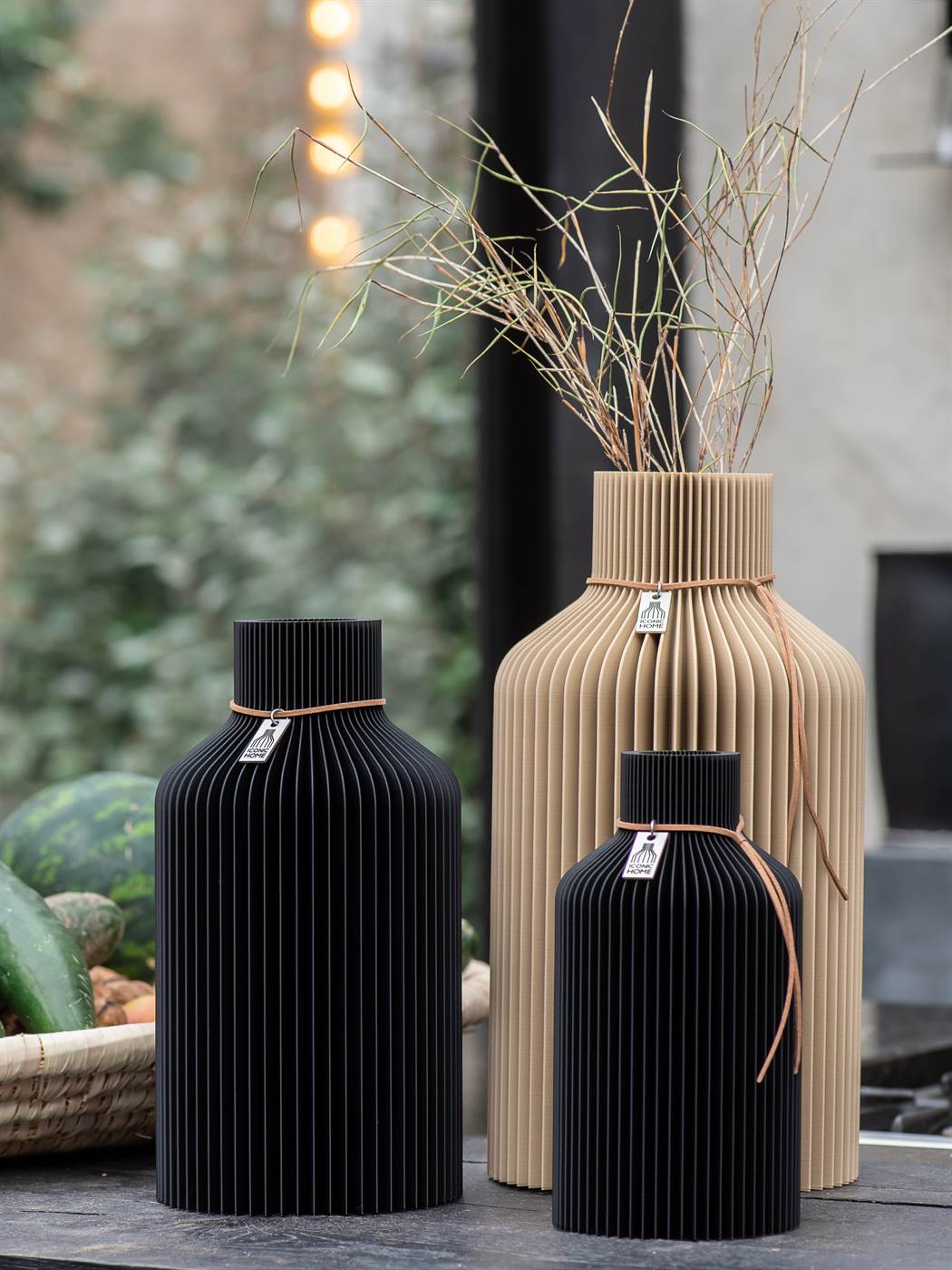 ICONIC HOME Vasen Set Pure in schwarz und holz, black und natural oak