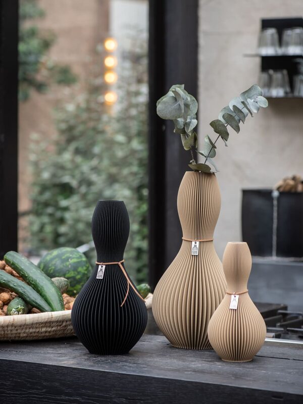 ICONIC HOME Vases Set Shape, colours wood and black