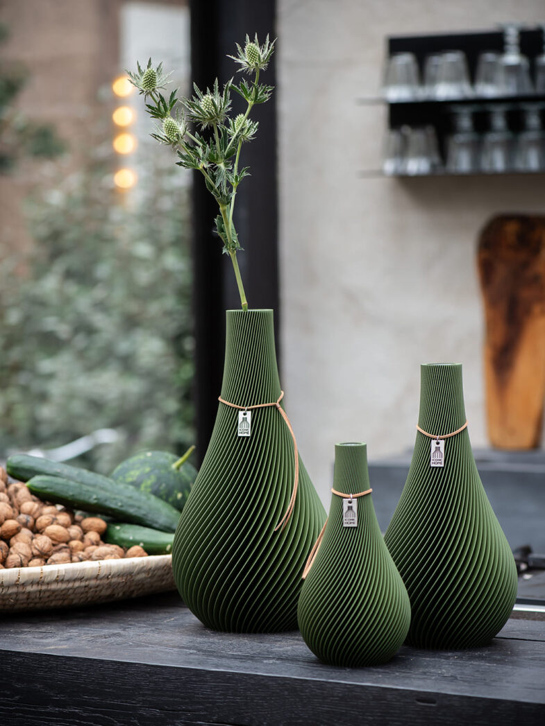 ICONIC HOME Vasi Twist in un set di tre in verde