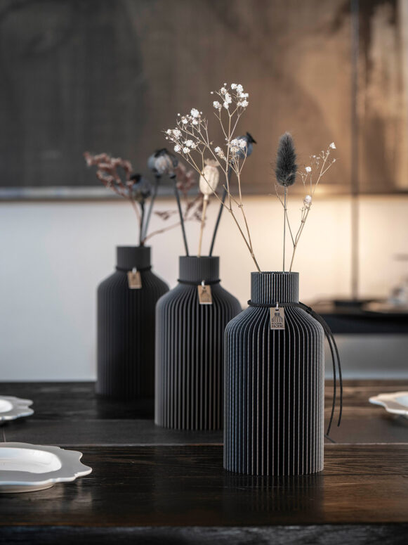 Tischvase Pure von ICONIC HOME in stormy gray