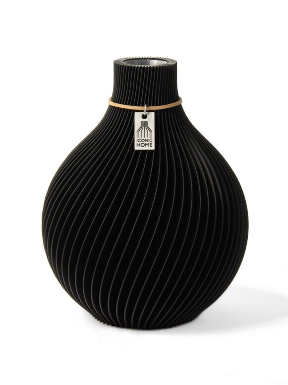 Vases noirs chez ICONIC HOME | Vases design en deep black