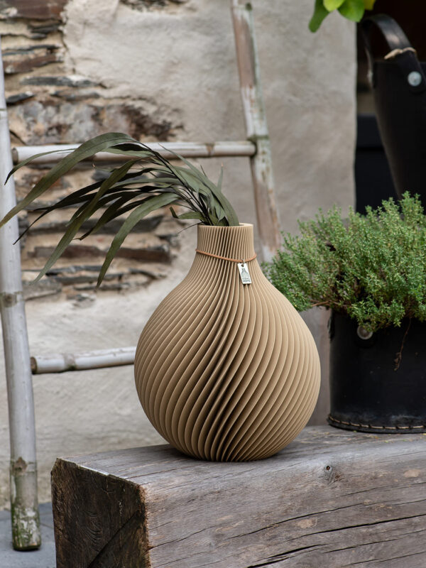 Vase Sphere wood ICONIC HOME