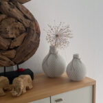 Kundenfoto weiße Vase Sphere auf Lowboard